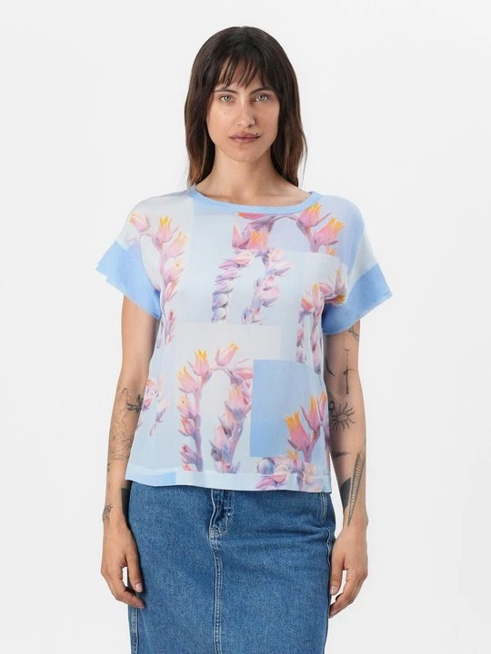 Foto van product Blouse Marc Cain lichtblauw
