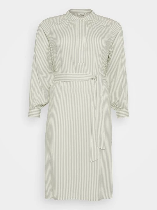 Foto van product Blousejurk ONLY Carmakoma groen