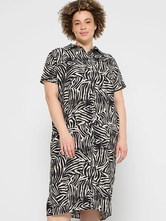 Foto van product Blousejurk ONLY Carmakoma zwart