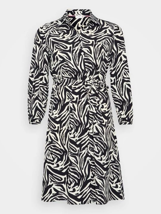 Foto van product Blousejurk ONLY Carmakoma zwart