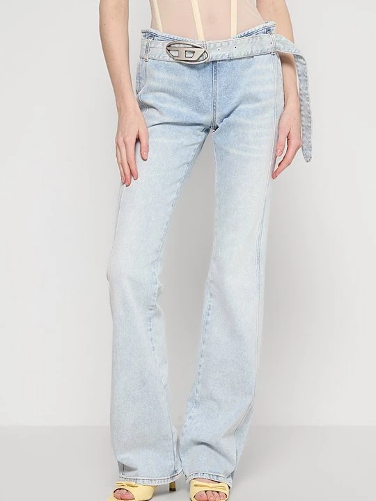 Foto van product Bootcut jeans Diesel lichtblauw
