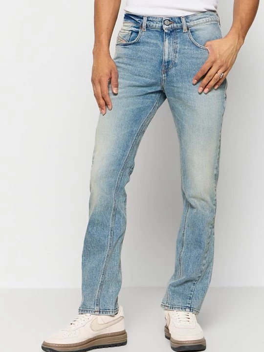 Foto van product Bootcut jeans Diesel lichtblauw