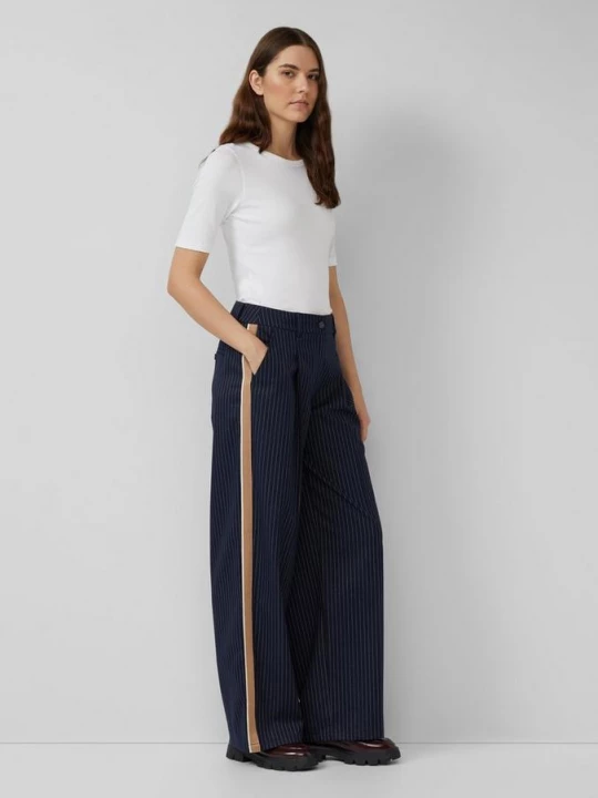 Foto van product Broek met hoge taille, plooien en krijtstrepen s.Oliver blauw