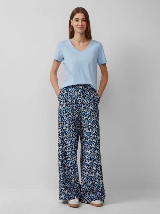 Foto van product Broek met wijde pijpen in een losse pasvorm met een elastische tailleband s.Oliver