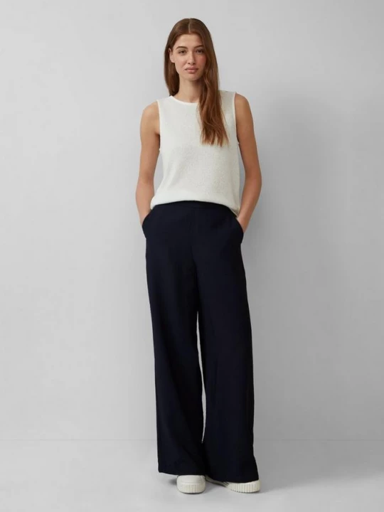 Foto van product Broek met wijde pijpen in een losse pasvorm met een elastische tailleband s.Oliver blauw