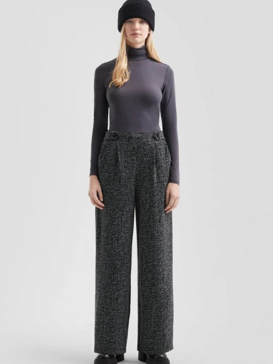 Foto van product Broek met wijde pijpen in interlock jersey QS zwart