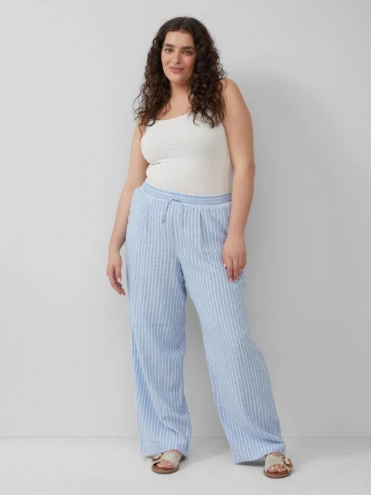 Foto van product Broek met wijde pijpen van een linnenmix s.Oliver blauw