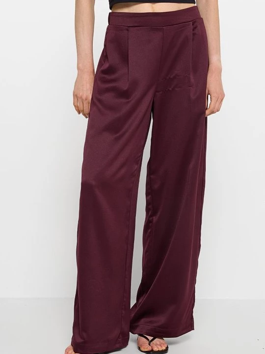 Foto van product Broek Vero Moda bordeauxrood