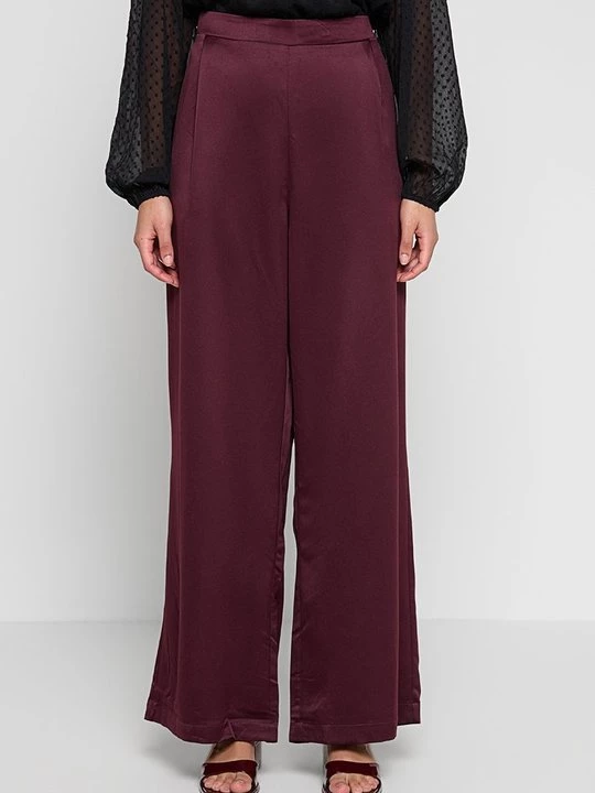 Foto van product Broek Vero Moda bordeauxrood