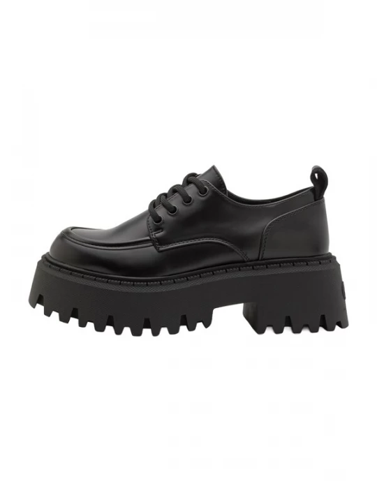 Foto van product BUFFALO Veterschoen 'ASPEN' zwart