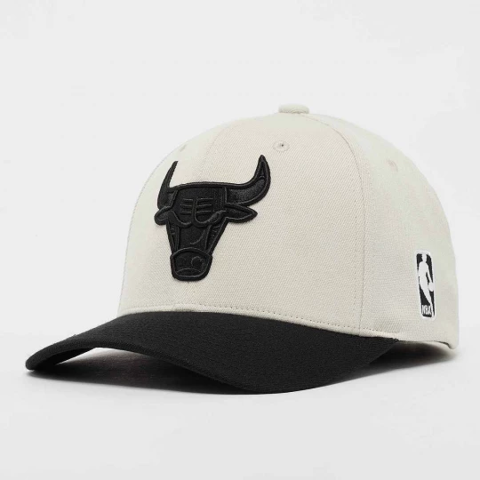 Foto van product Bulls Classic Red Chicago Bulls Mitchell & Ness beżowy