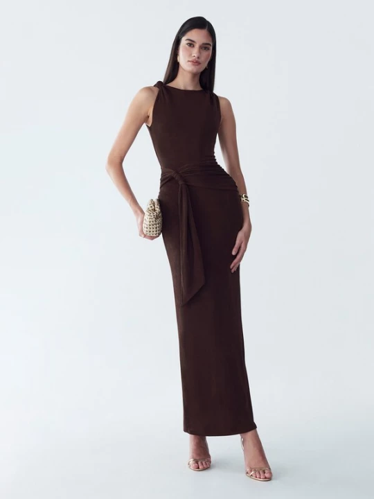 Foto van product BWLDR Avondjurk 'Arnah' bruin