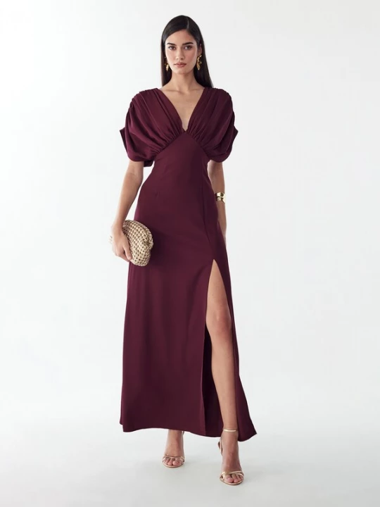 Foto van product BWLDR Avondjurk 'Laila' bordeaux