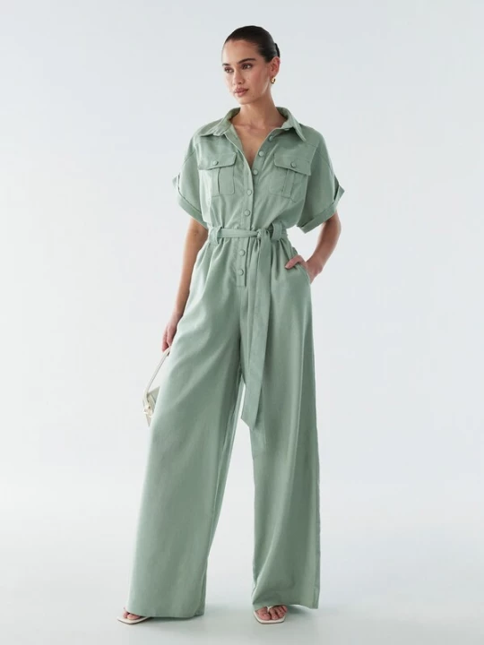 Foto van product BWLDR Jumpsuit 'Ara' mintgroen