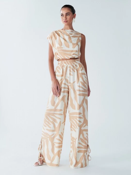Foto van product BWLDR Top 'Alisa' camel / offwhite