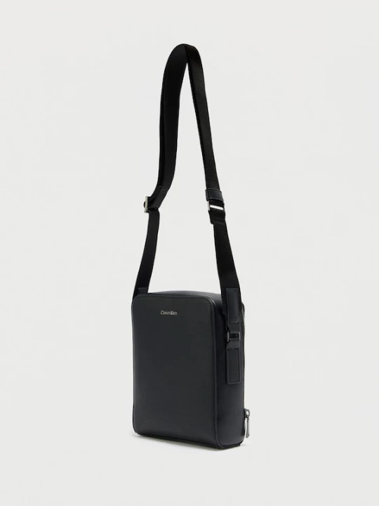 Foto van product Calvin Klein Schoudertas 'Emblem Hardware Zip-around' zwart
