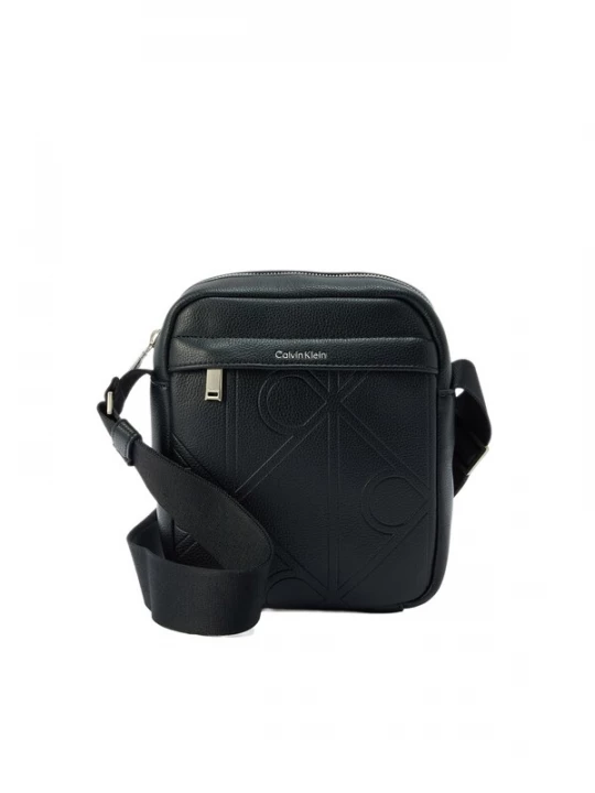 Foto van product Calvin Klein Schoudertas 'Embossed Emblem Logo' zwart