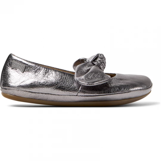 Foto van product CAMPER Right Nina - Nette vrijetijdsschoenen voor Meisjes - Grijs, Smooth leather