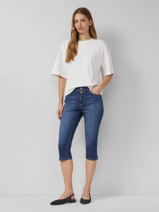 Foto van product Capri Jeans Betsy / Regular Fit / Halfhoog / Slanke pijpen s.Oliver blauw