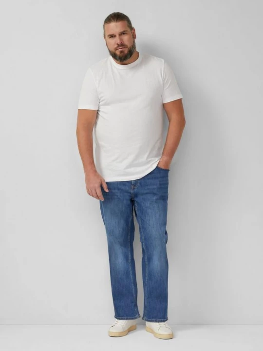 Foto van product Casby jeans / Relaxed Fit / Halfhoog / Rechte pijp s.Oliver blauw