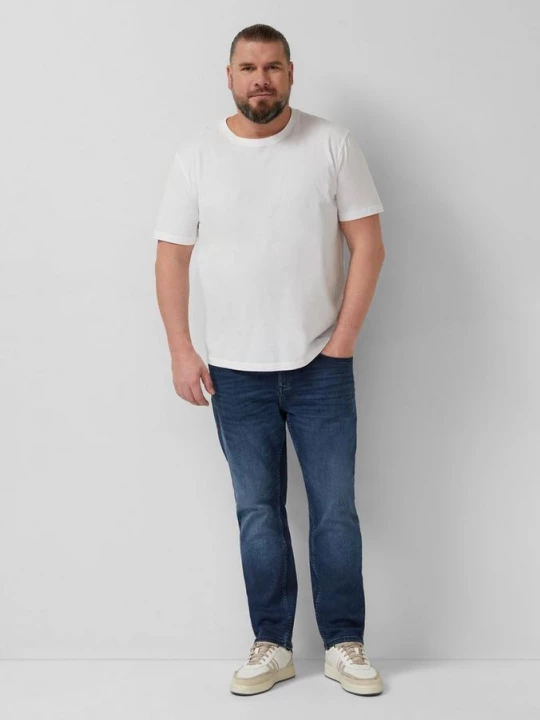 Foto van product Casby jeans / Relaxed Fit / Halfhoog / Rechte pijp s.Oliver blauw