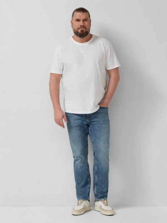 Foto van product Casby jeans / Relaxed Fit / Halfhoog / Rechte pijp s.Oliver blauw