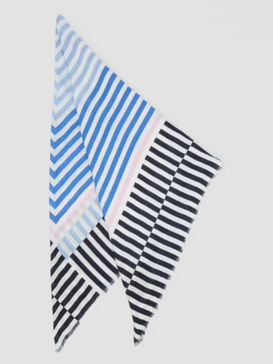 Foto van product Casual vierkante sjaal van viscosemix s.Oliver blauw