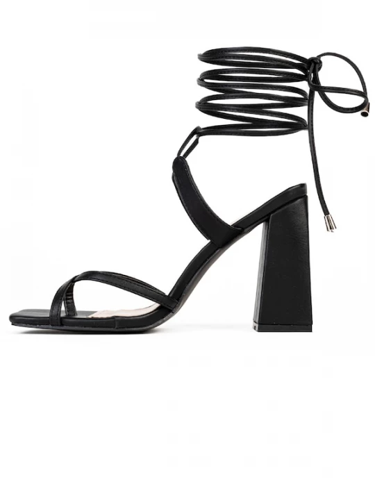 Foto van product Celena Teenslipper 'Chenaya' zwart