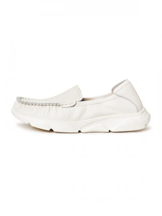 Foto van product CESARE GASPARI Mocassins wit
