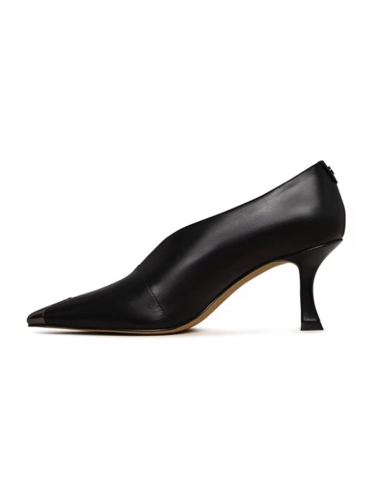Foto van product CESARE GASPARI Pumps met hoge voorkant zwart