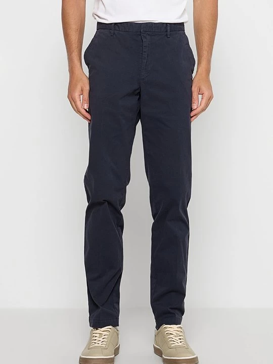 Foto van product Chino Boss donkerblauw