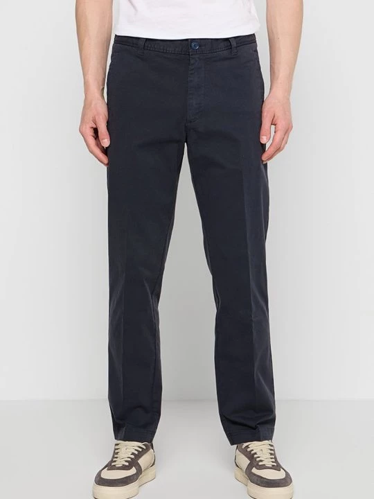 Foto van product Chino Boss donkerblauw