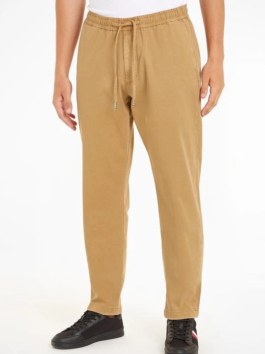 Foto van product Chino Tommy Hilfiger camel