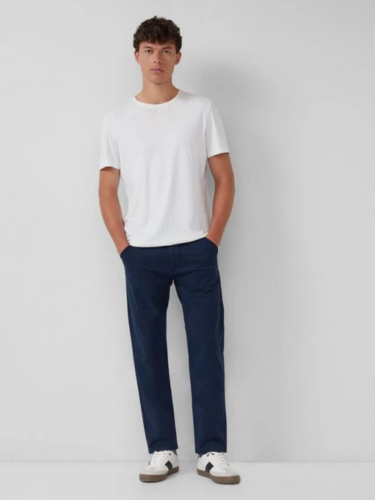 Foto van product Chino's van katoenmix met decoratieve stiksels s.Oliver blauw