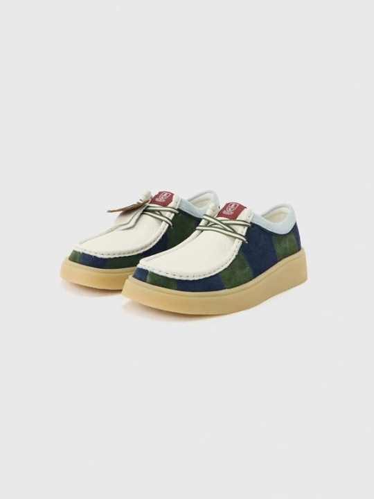 Foto van product CLARKS Mocassins 'Torview' beige / navy / spar
