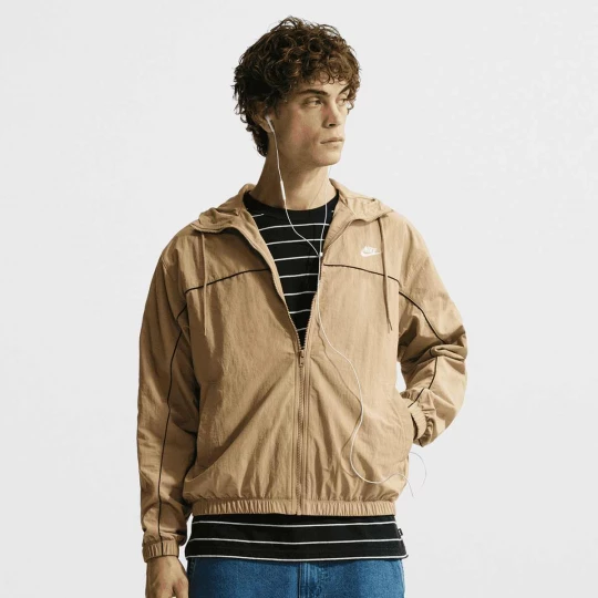 Foto van product Club Athlete Hooded Jacket Nike beżowy