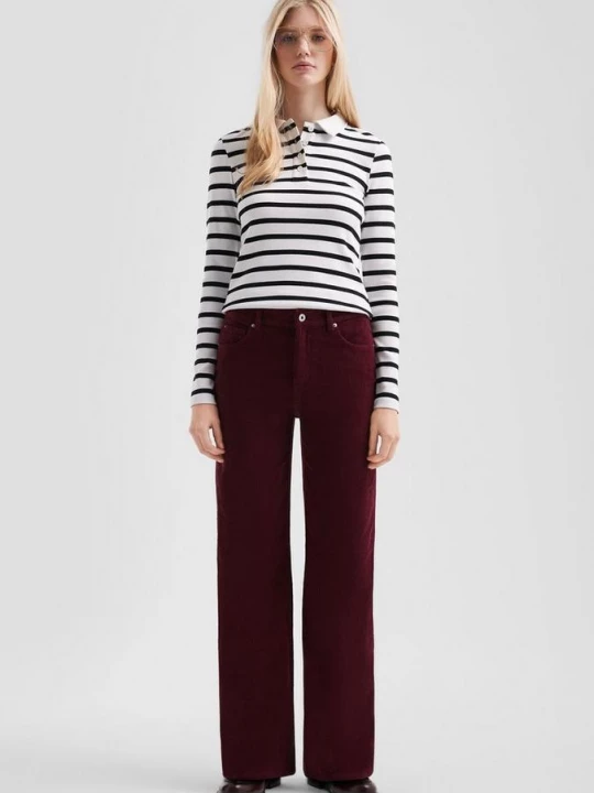 Foto van product Corduroy broek met wijde pijpen QS rood
