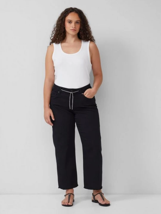 Foto van product Cropped jeans / straight fit / mid rise / straight leg / open zoom s.Oliver zwart