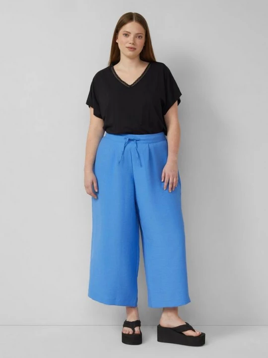 Foto van product Culottes gemaakt van een licht gestructureerde viscosemix QS blauw