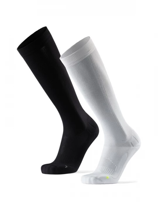 Foto van product DANISH ENDURANCE Sportsokken 'Perform Compression' grijs / zwart / wit