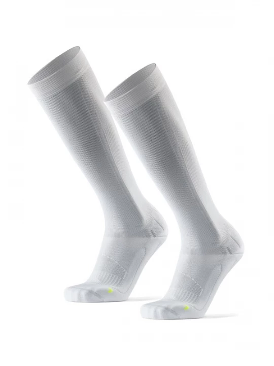 Foto van product DANISH ENDURANCE Sportsokken 'Perform Compression' wit