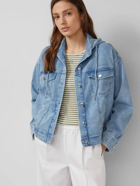 Foto van product Denim jack met capuchon in een relaxte pasvorm s.Oliver blauw