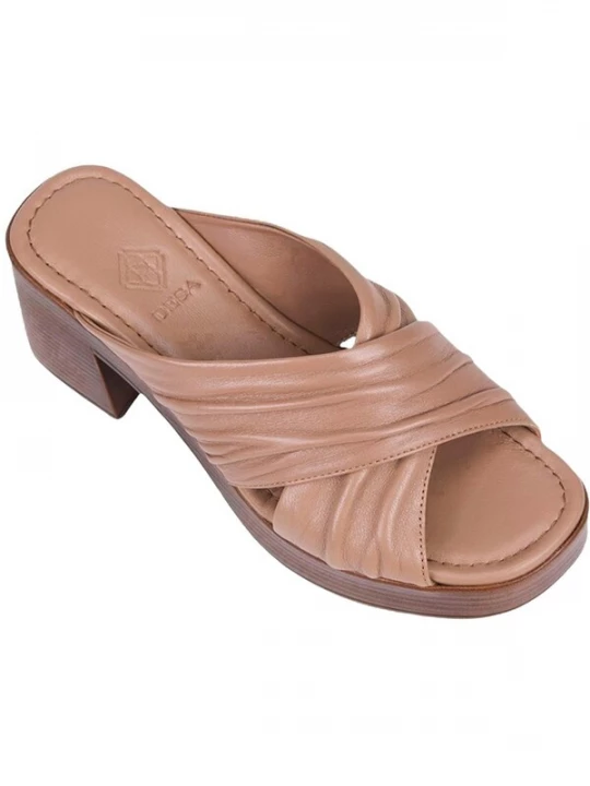 Foto van product Desa Huisschoenen 'Plattformrutschen' beige