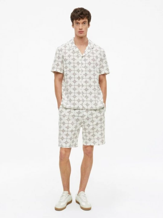 Foto van product Detroit: Gestructureerde shorts met een all-over print s.Oliver