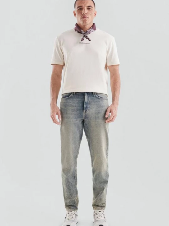 Foto van product Devon / Relaxed Fit / Mid Rise / Taps toelopende pijpen QS blauw