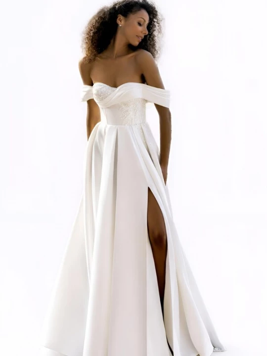 Foto van product Devotion Dresses Avondjurk 'Wedding Dress Astras' ivoor