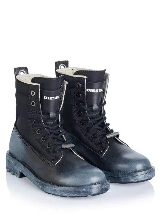 Foto van product DIESEL Enkellaarsje 'Diesel Stiefel' zwart
