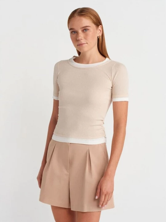 Foto van product Dilvin Shirt beige / wit