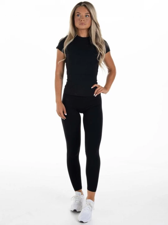 Foto van product Divina Functioneel shirt 'Athleisure' zwart