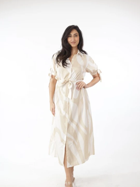 Foto van product Elara Blousejurk beige / wit